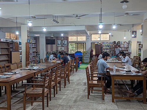 উডবার্ন পাবলিক লাইব্রেরি, বগুড়া