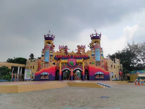 ফ্যান্টাসি কিংডম, ঢাকা
