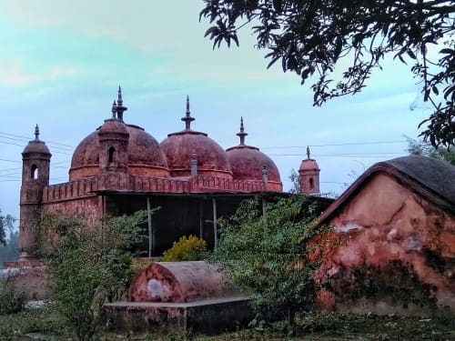 নিদাড়িয়া মসজিদ, লালমনিরহাট