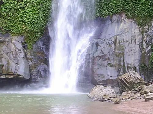 মাধবকুণ্ড জলপ্রপাত, মৌলভীবাজার